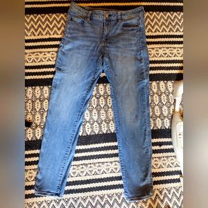 American Eagle jeans size 12 super stretch jegging